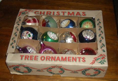 collectible christmas tree ornaments.